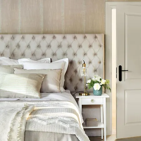 Villa About La Boheme